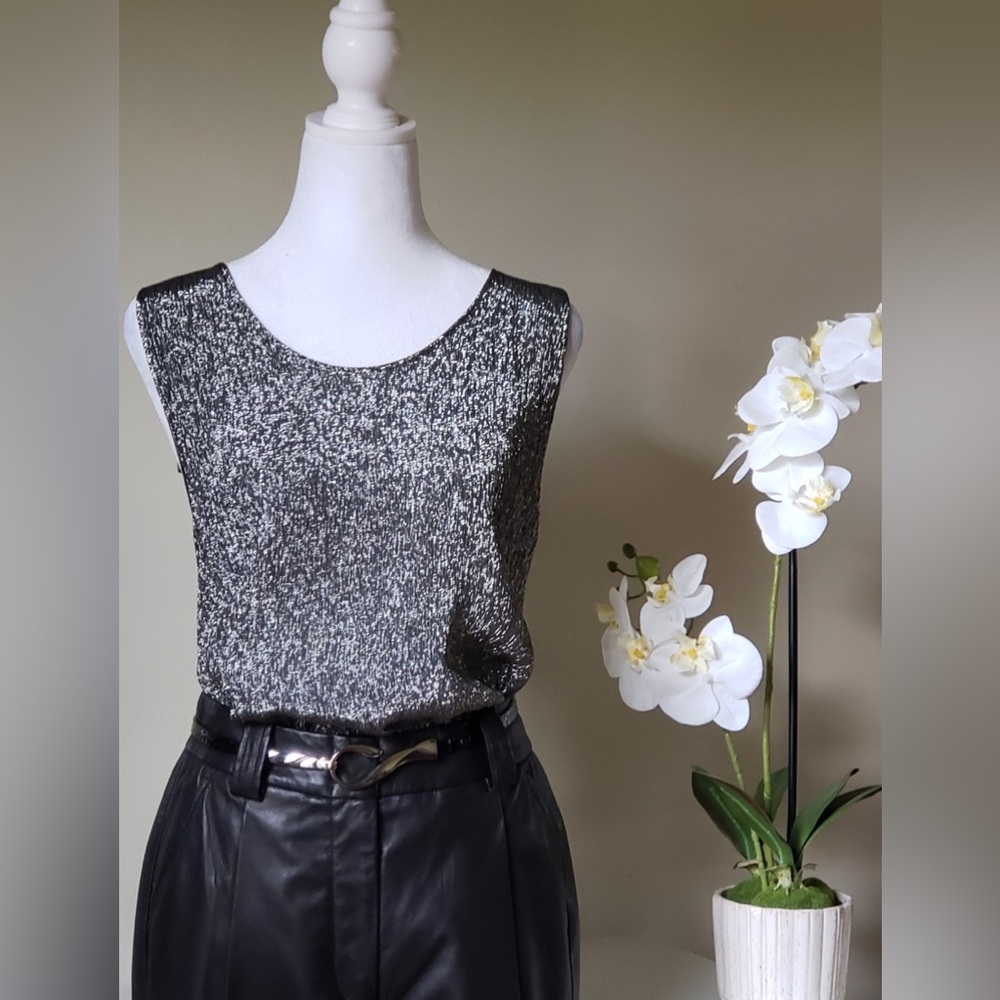 NWT SAINT LAURENT SLEEVELESS  SCOOP NECK  SIVER SILK BLEND  METALIC  TANK TOP